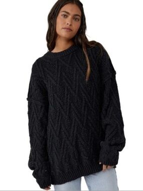 Free People Isla Cable Stitch Tunic Black Sweater- Oversized Snall